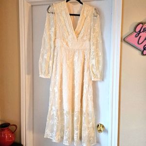 MOTF XS white dress, beautiful wedding dress, flowers, and embroidery